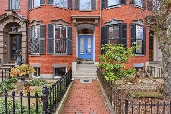 $7,500 | 150 West Concord Street, Unit 2, Boston, MA 02118