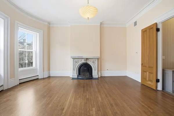 $7,500 | 150 West Concord Street, Unit 2, Boston, MA 02118