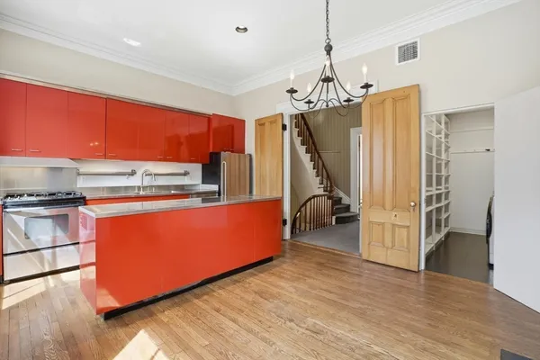 $7,500 | 150 West Concord Street, Unit 2, Boston, MA 02118