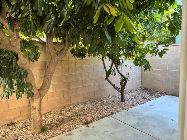 $1,795,000 | 104-106 East Linda Vista Avenue, Alhambra, CA 91801