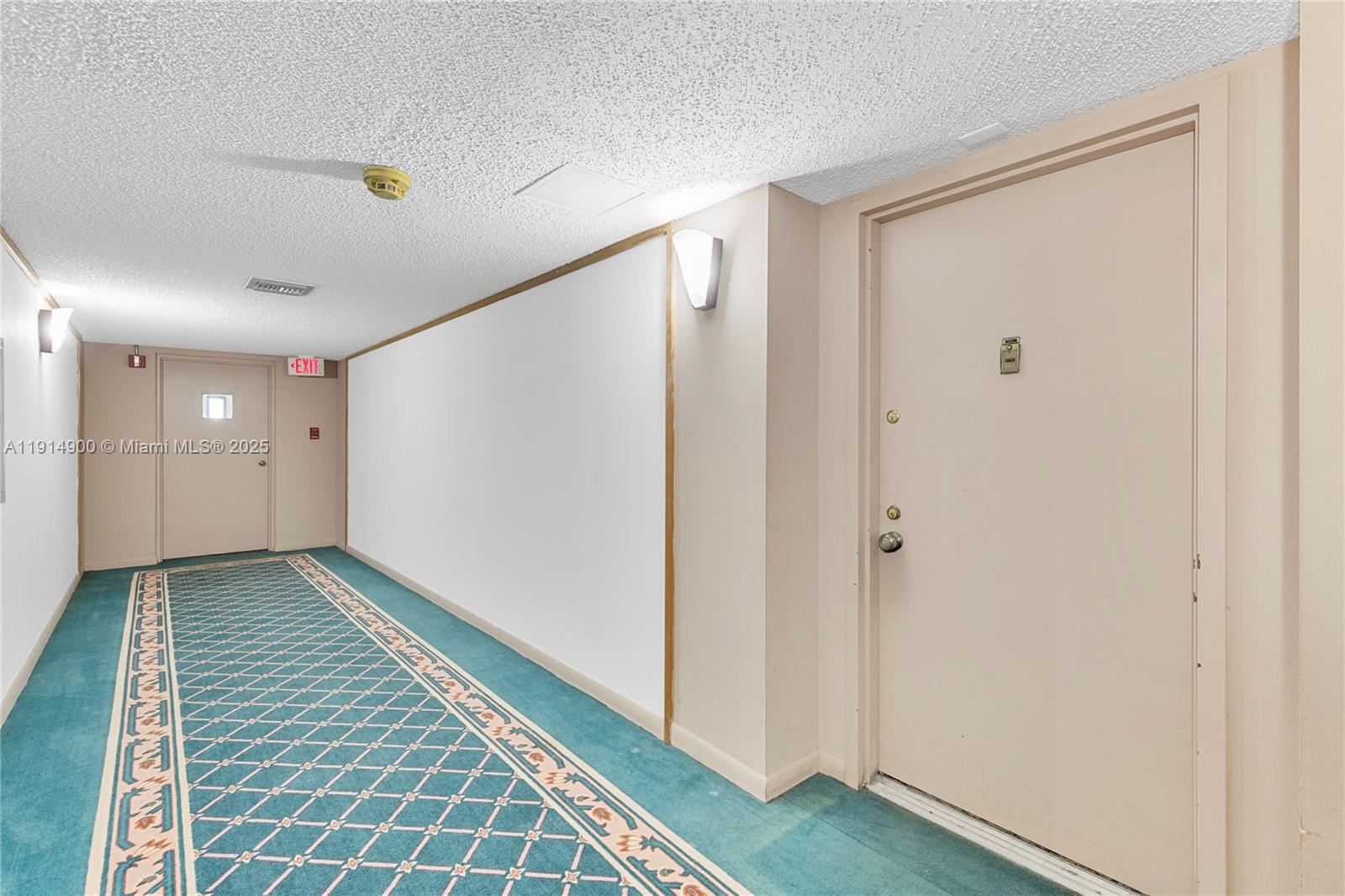 16100 Golf Club Road, Unit 101 Weston, FL 33326 - Photo 3 of 35 a view of an empty room