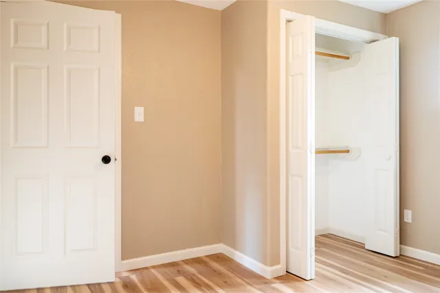 $1,700 | 130 East Bernard Street, Clute, TX 77531