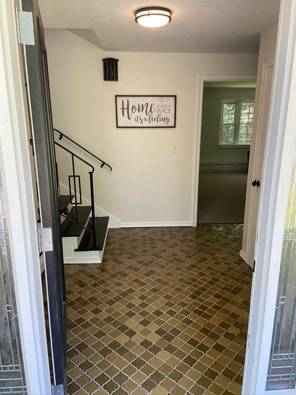 22 East Park Road Sterling, MA 01564 - Photo 2 of 24 Gallery Image 2