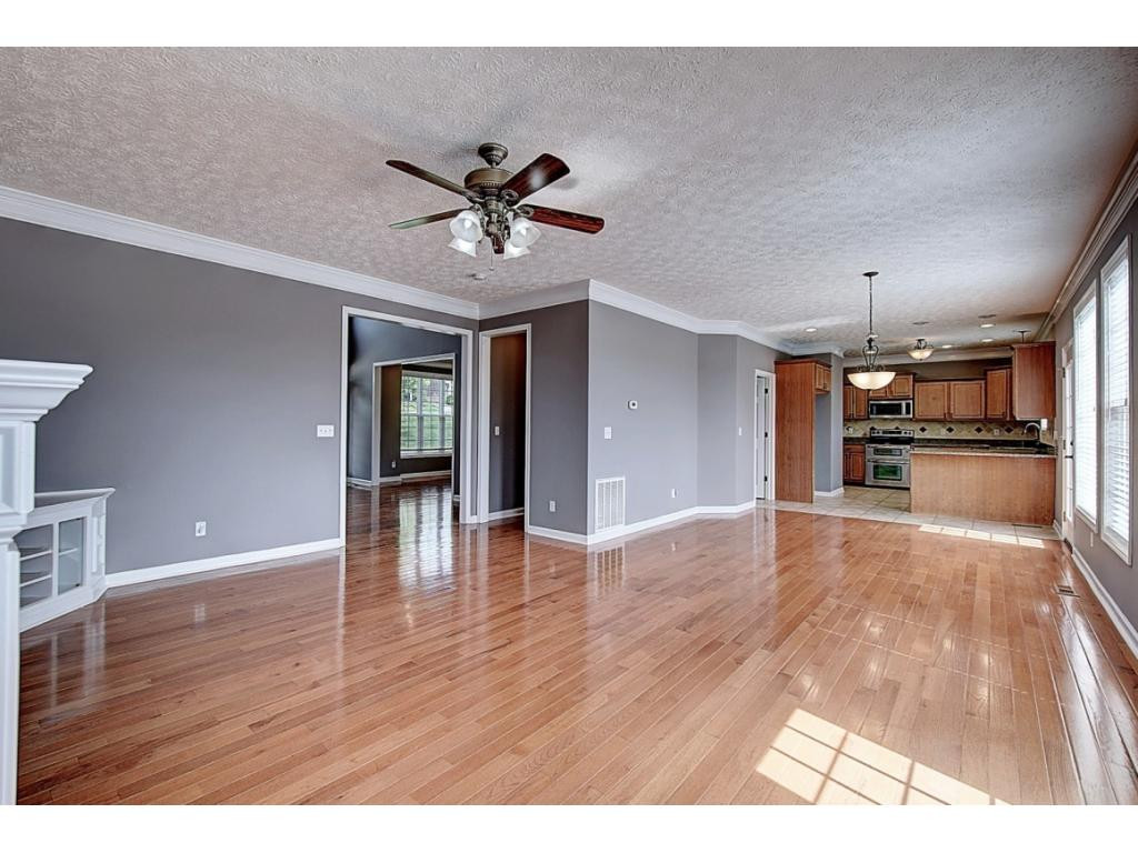 198 Free Hill Road Gray, TN 37615 - Photo 8 of 36 Large Open Entertaining Area