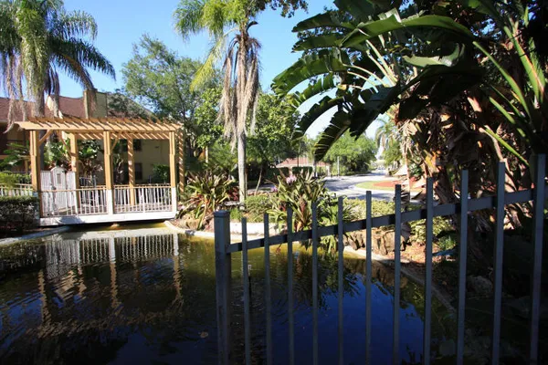 $2,000 | 2307 North Congress Avenue, Unit 27, Boynton Beach, FL 33426
