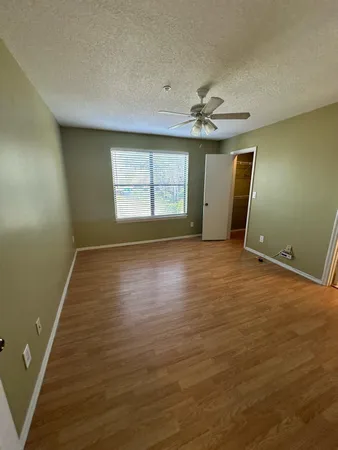 $2,000 | 2307 North Congress Avenue, Unit 27, Boynton Beach, FL 33426