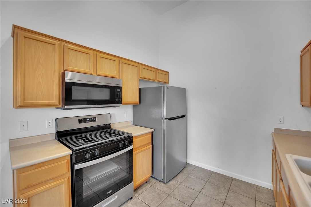 2305 West Horizon Ridge Parkway, Unit 2722 Henderson, NV 89052 - Photo 15 of 39