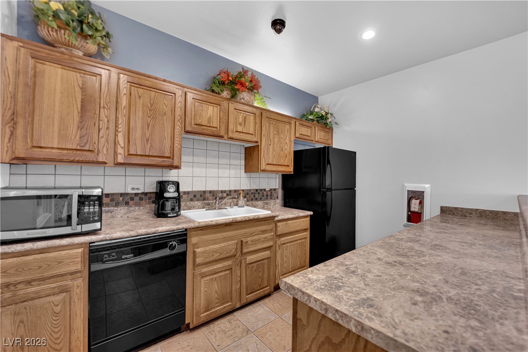 2305 West Horizon Ridge Parkway, Unit 2722 Henderson, NV 89052 - Photo 32 of 39