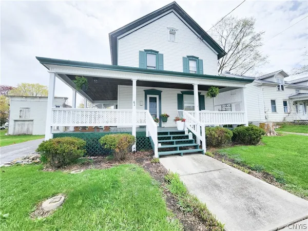 $185,000 | 42 South Main Street, Hammond, NY 13646