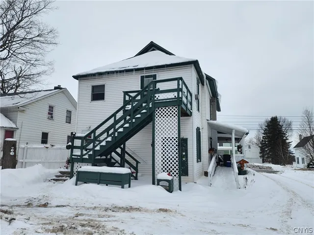 $185,000 | 42 South Main Street, Hammond, NY 13646