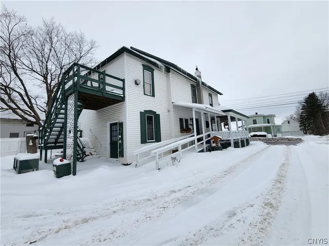 $185,000 | 42 South Main Street, Hammond, NY 13646