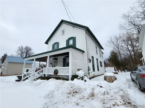 $185,000 | 42 South Main Street, Hammond, NY 13646