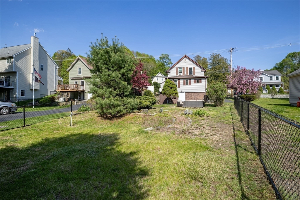 90 Manning Street Hudson, MA 01749 - Photo 29 of 38