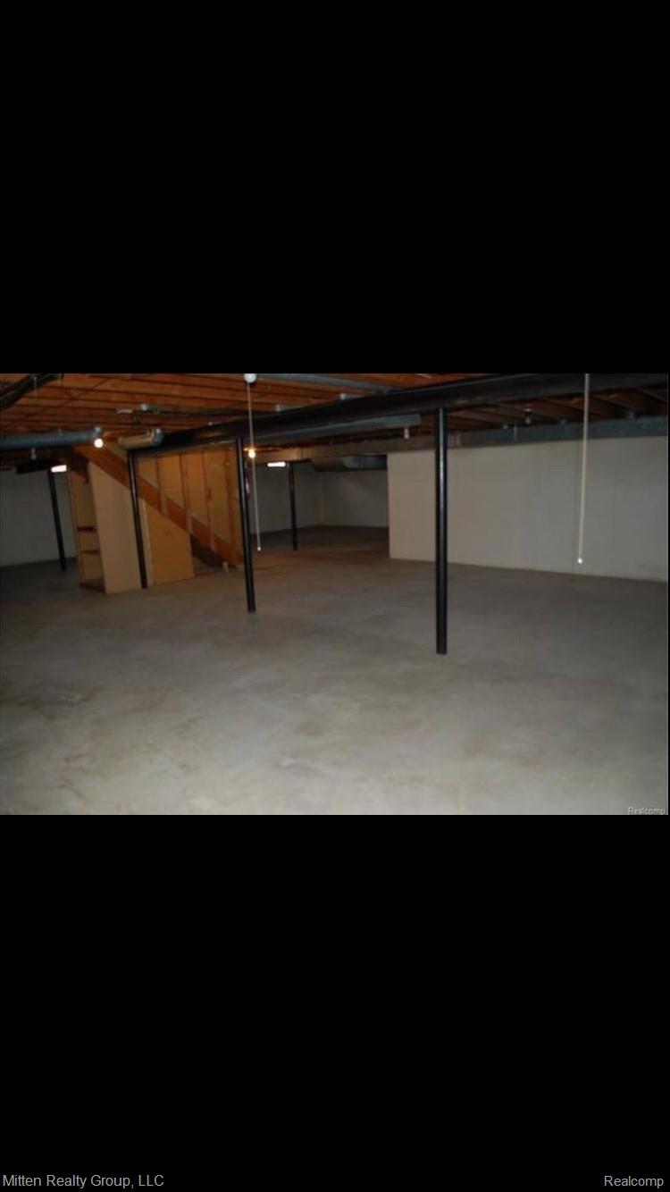 9 Millington Road Pleasant Ridge, MI 48069 - Photo 37 of 47 9Millington37.jpg