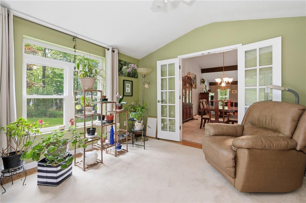 225 Woodcroft Road Baden, PA 15005 - Photo 11 of 43