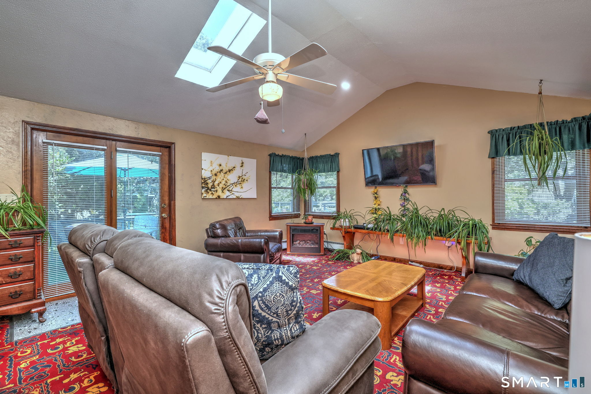 6 Ferguson Road Hamden, CT 06518 - Photo 23 of 35