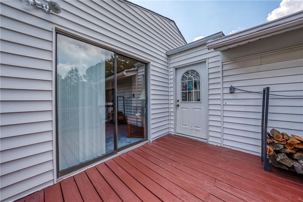 5403 Hardt Road Gibsonia, PA 15044 - Photo 28 of 41 a backyard of a house with wooden floor