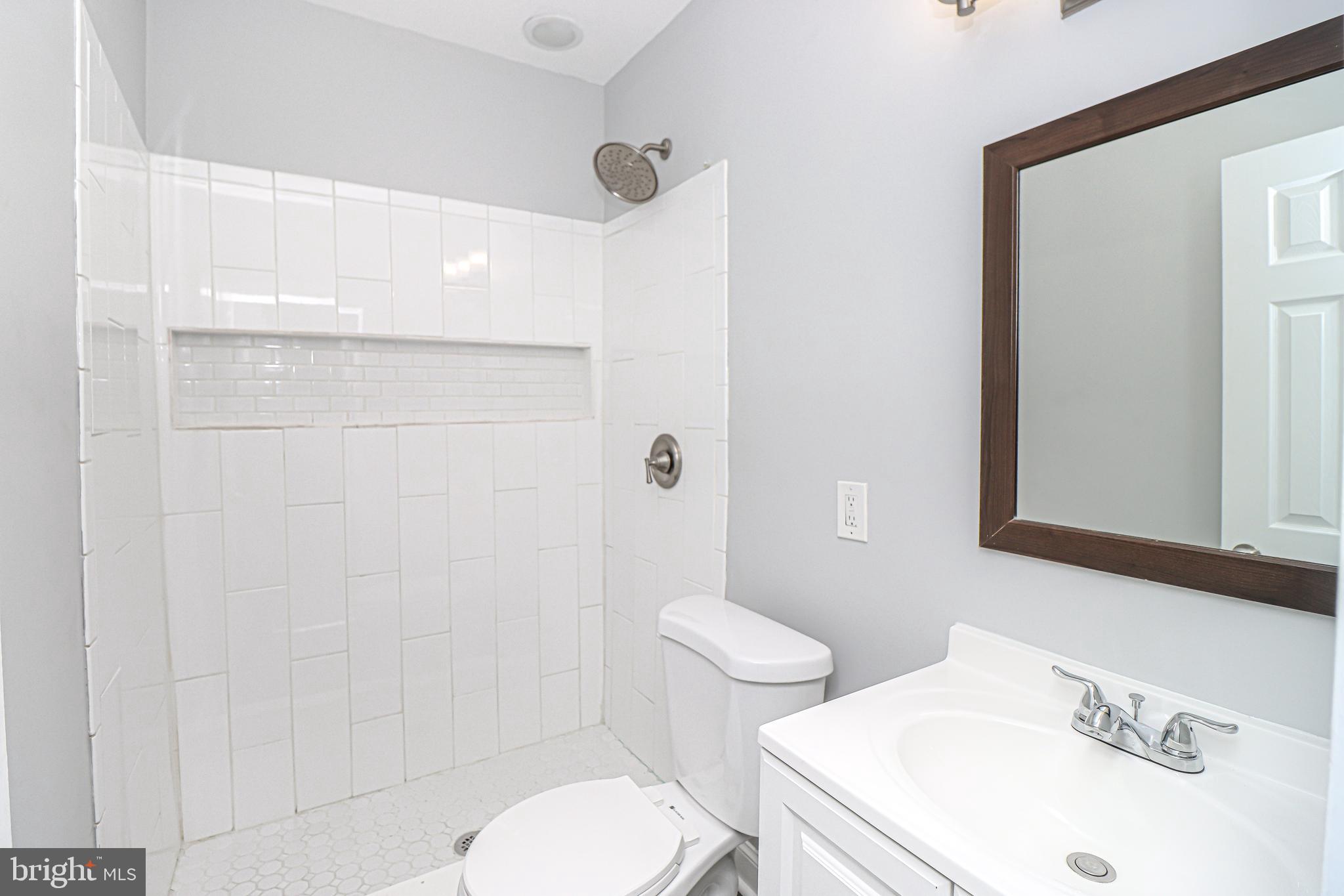 2933 Cornwall Road Baltimore, MD 21222 - Photo 23 of 35 2nd Floor Bathroom