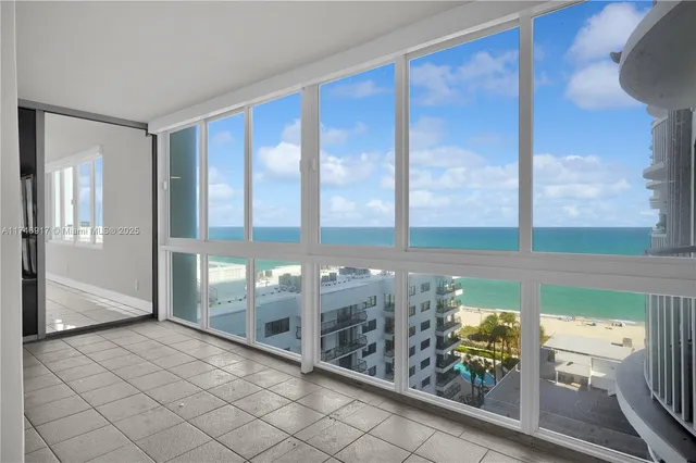 $6,200 | 5401 Collins Avenue, Unit 919, Miami Beach, FL 33140