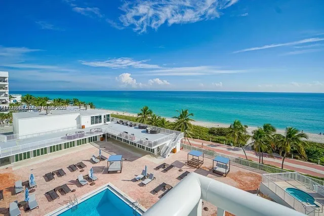 $6,200 | 5401 Collins Avenue, Unit 919, Miami Beach, FL 33140