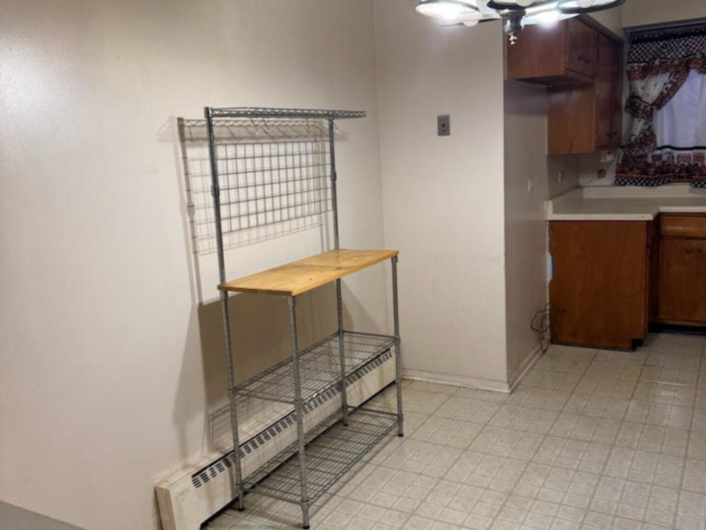 9209 South Cottage Grove Avenue, Unit A6 Chicago, IL 60619 - Photo 6 of 12 a utility room with dryer and washer