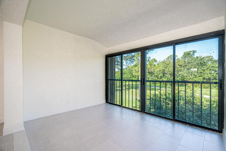 21726 Arriba Real, Unit 35F Boca Raton, FL 33433 - Photo 7 of 22 Back view