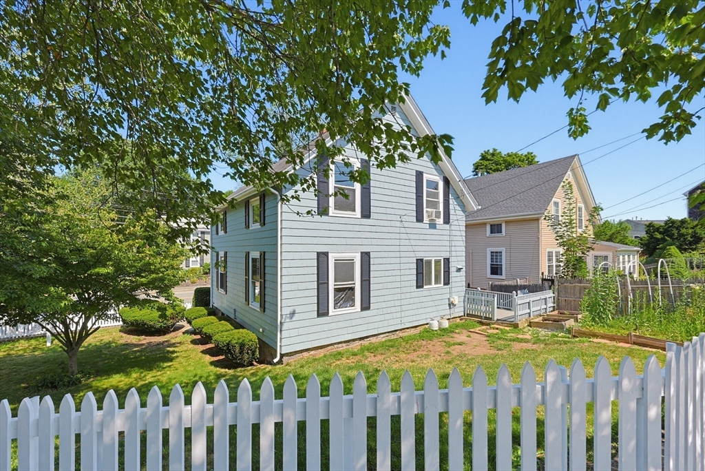 210 Pleasant Street Marblehead, MA 01945 - Photo 35 of 37