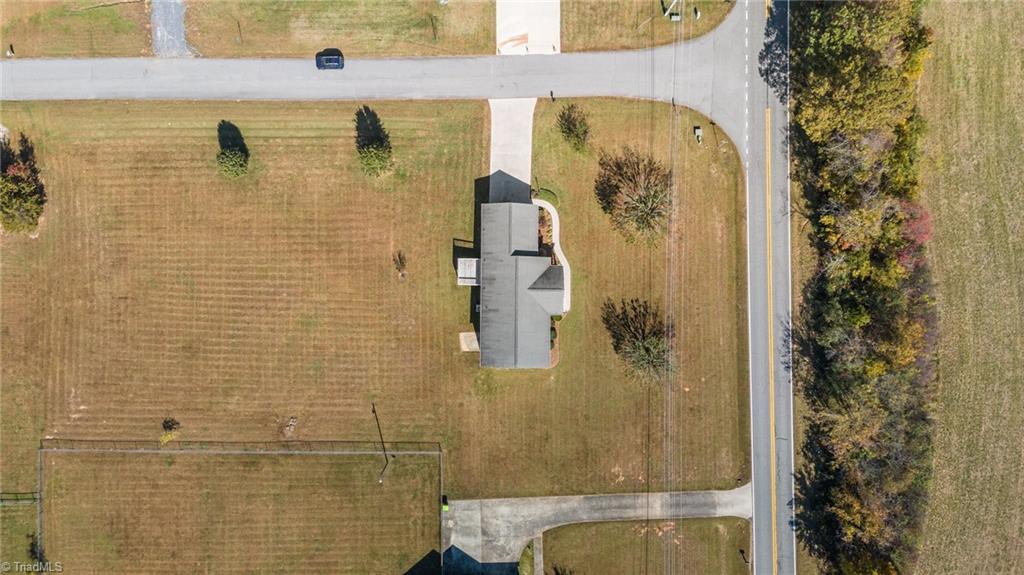 477 Allred Road Lexington, NC 27292 - Photo 8 of 50 Gallery Image 8