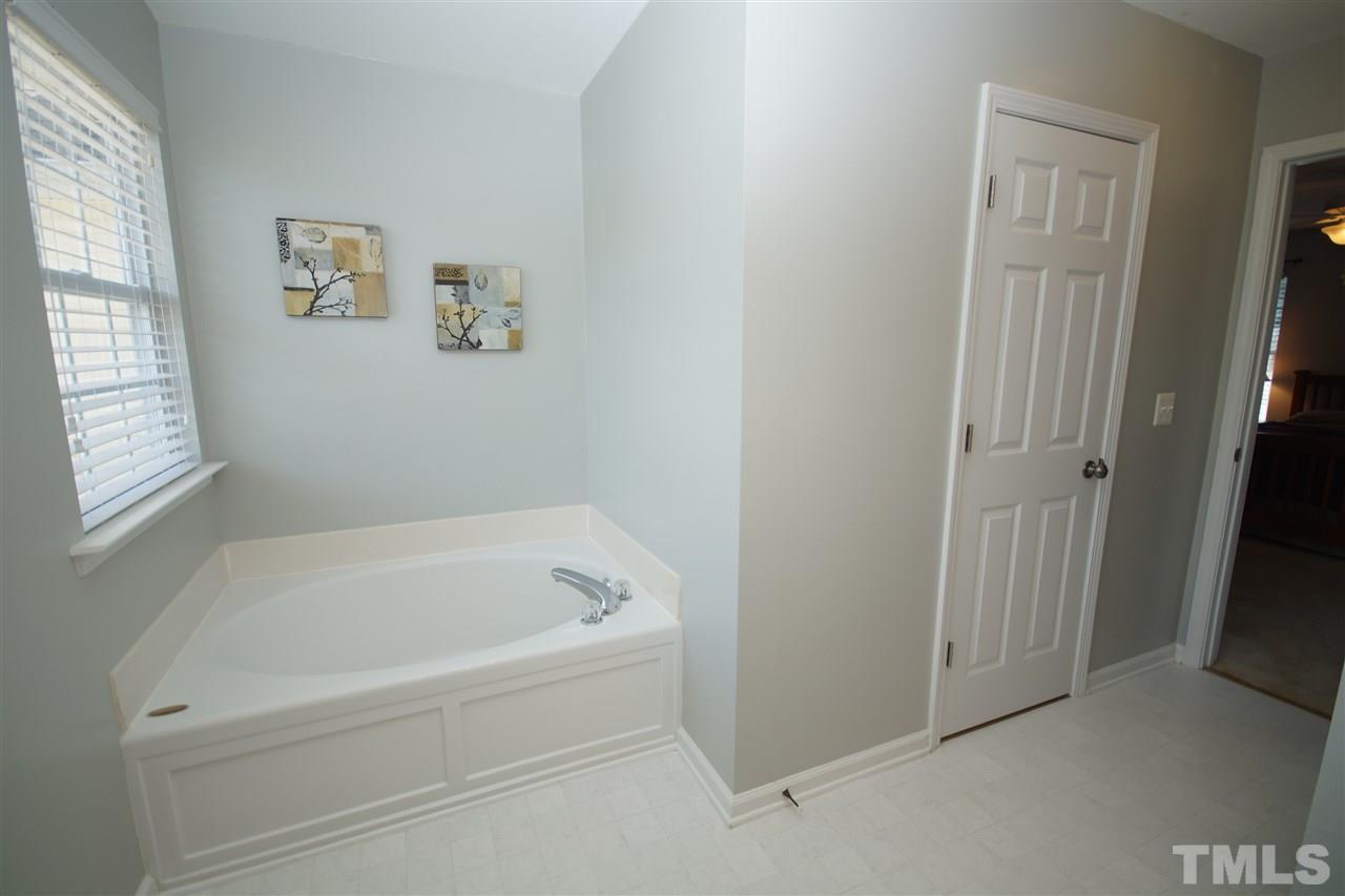 2530 Morgause Drive Raleigh, NC 27614 - Photo 14 of 21 Gallery Image 14