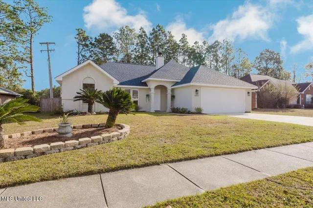 $215,000 | 13716 Huntington Circle, Gulfport, MS 39503