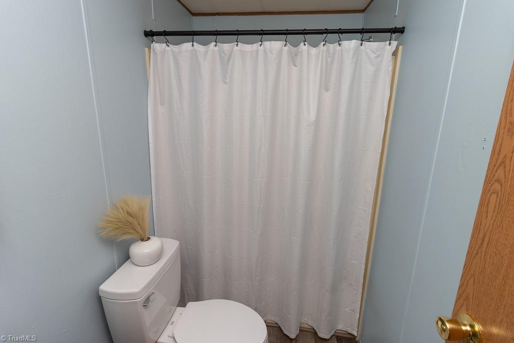 8280 Stafford Mill Road Oak Ridge, NC 27310 - Photo 28 of 40 2ND BATHROOM