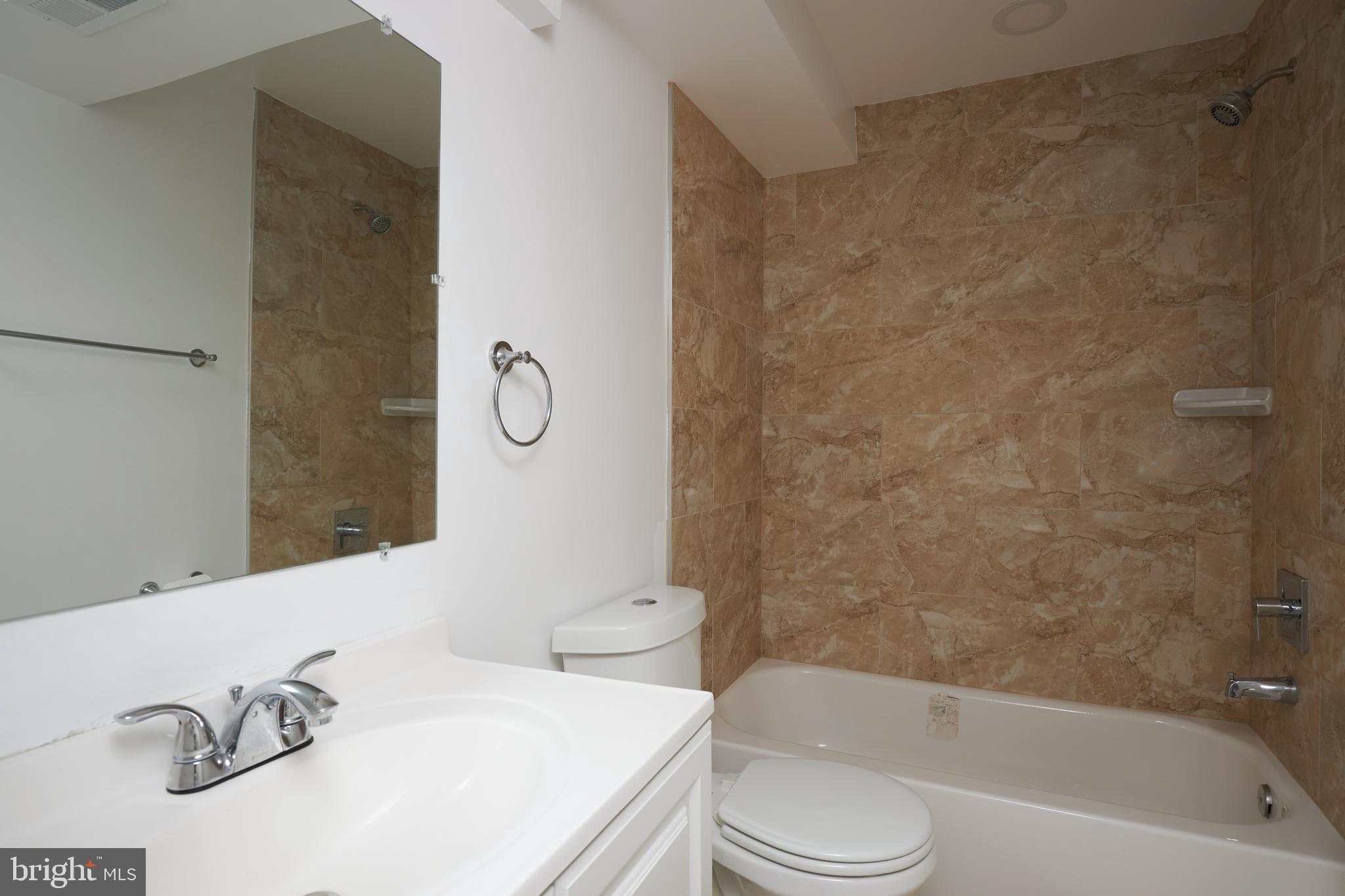 1427 Farmcrest Way Silver Spring, MD 20905 - Photo 28 of 40 Gallery Image 28