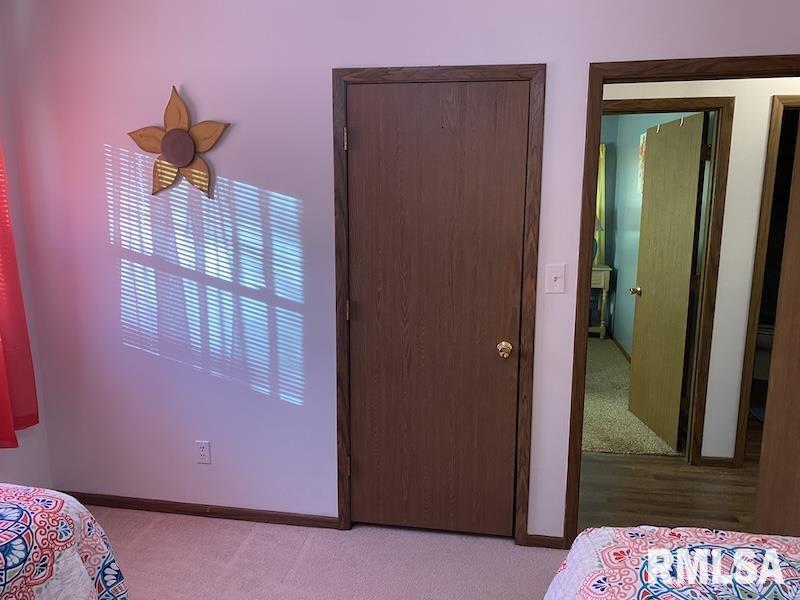 706 East Madison Avenue Casey, IL 62420 - Photo 31 of 41