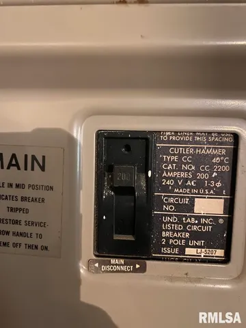 $140,000 | 706 East Madison Avenue, Casey, IL 62420