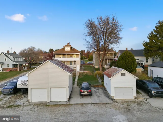 $226,900 | 977 Baltimore Street, Hanover, PA 17331