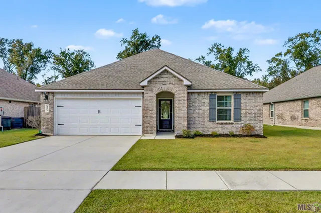 $314,900 | 290 Pretty Acrs Avenue, Hahnville, LA 70057