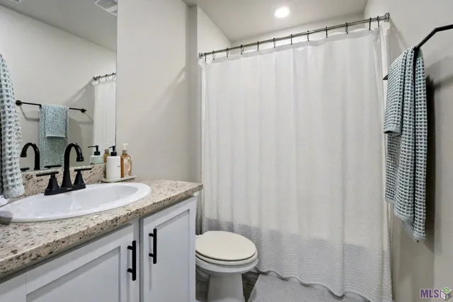 $314,900 | 290 Pretty Acrs Avenue, Hahnville, LA 70057