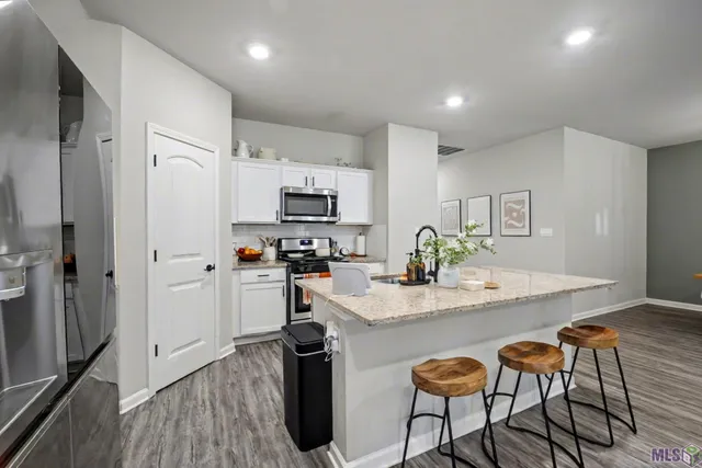 $314,900 | 290 Pretty Acrs Avenue, Hahnville, LA 70057