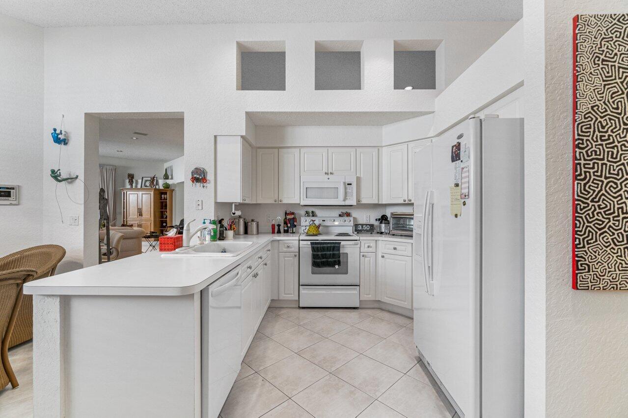 2392 Northwest 67th Street Boca Raton, FL 33496 - Photo 14 of 50 008-2392Northwest67thStreet-BocaRaton-FL