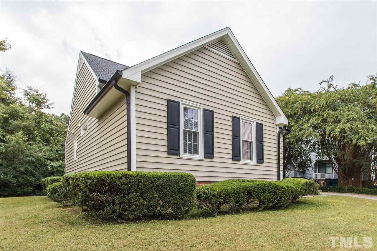 2860 West Jameson Road Raleigh, NC 27604 - Photo 3 of 25