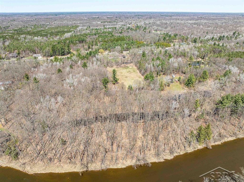 585 West Chippewa River Road Midland, MI 48640 - Photo 59 of 66 50143344-2035c3a9-154c-4a9b-831c-3862cf23fe52.JPG
