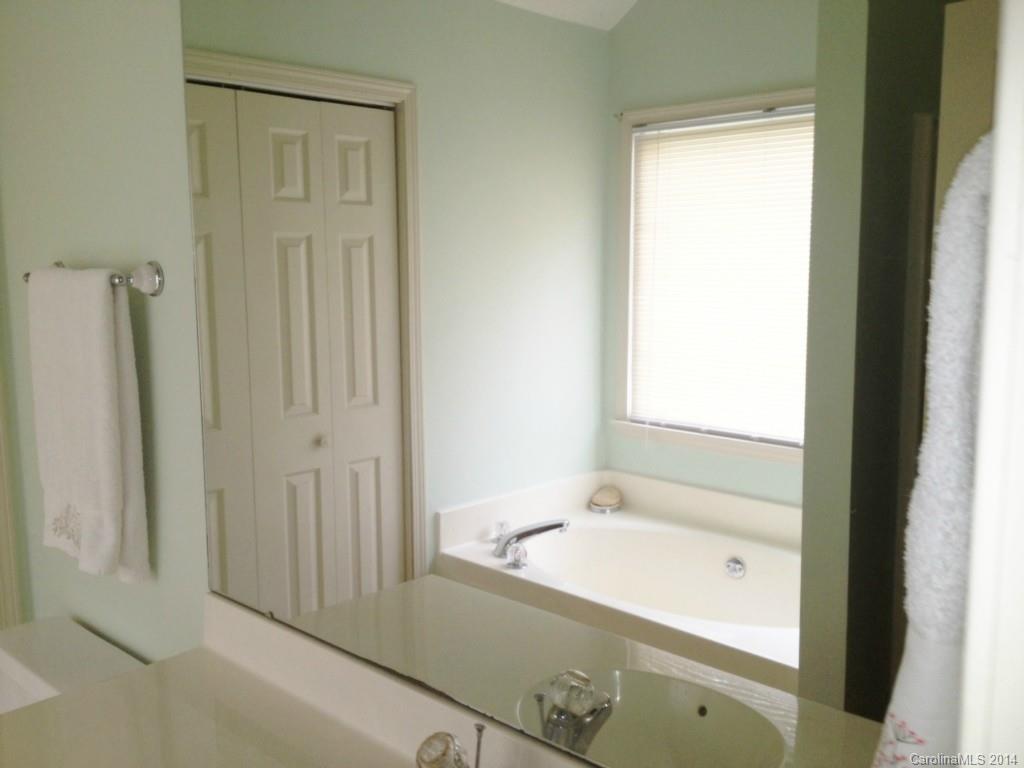 48725 Piney Point Road Norwood, NC 28128 - Photo 4 of 20 Gallery Image 4