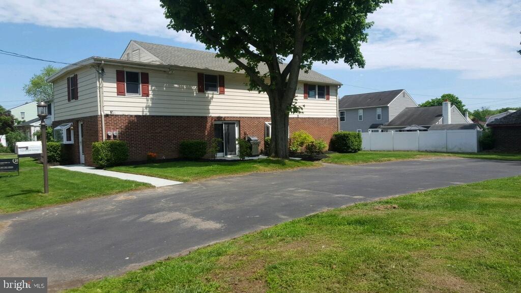 925 Ralph Avenue Langhorne, PA 19047 - Photo 1 of 27 Gallery Image 1