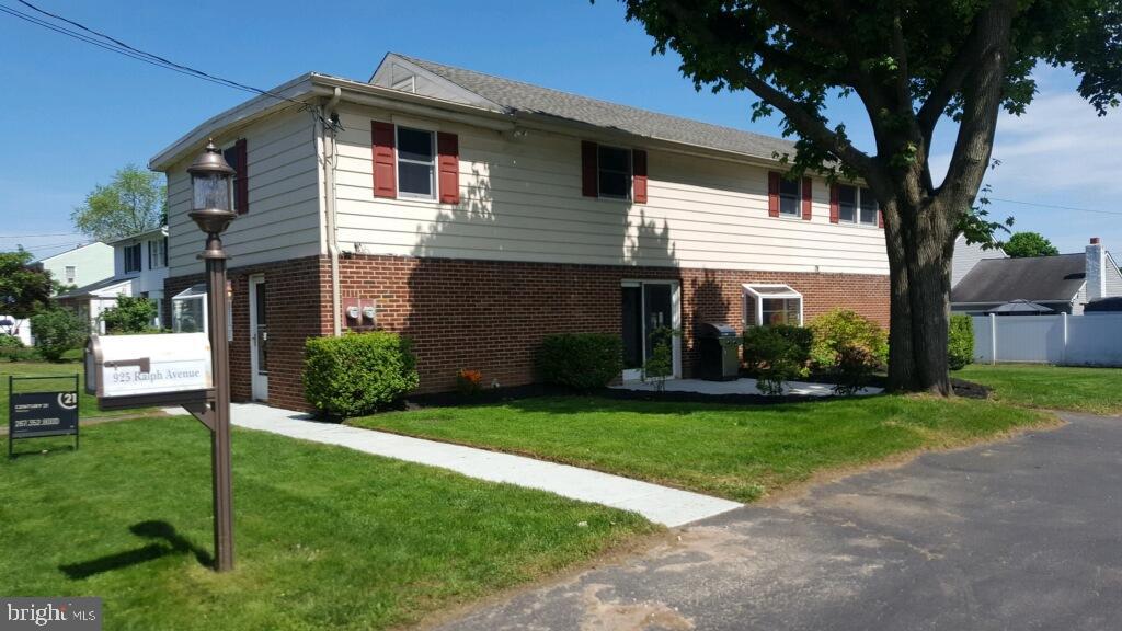 925 Ralph Avenue Langhorne, PA 19047 - Photo 2 of 27 Gallery Image 2