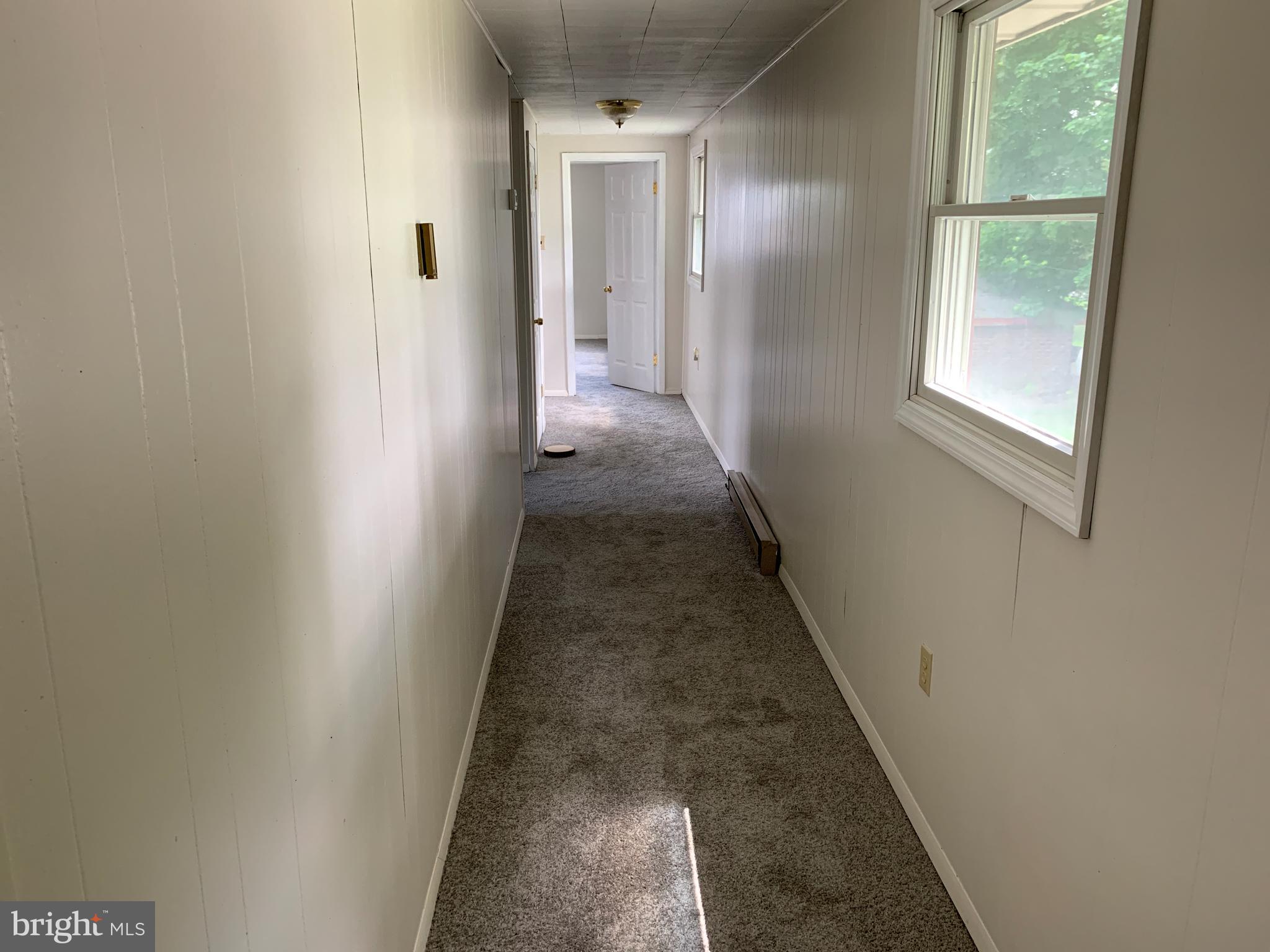 925 Ralph Avenue Langhorne, PA 19047 - Photo 21 of 27 Hallway