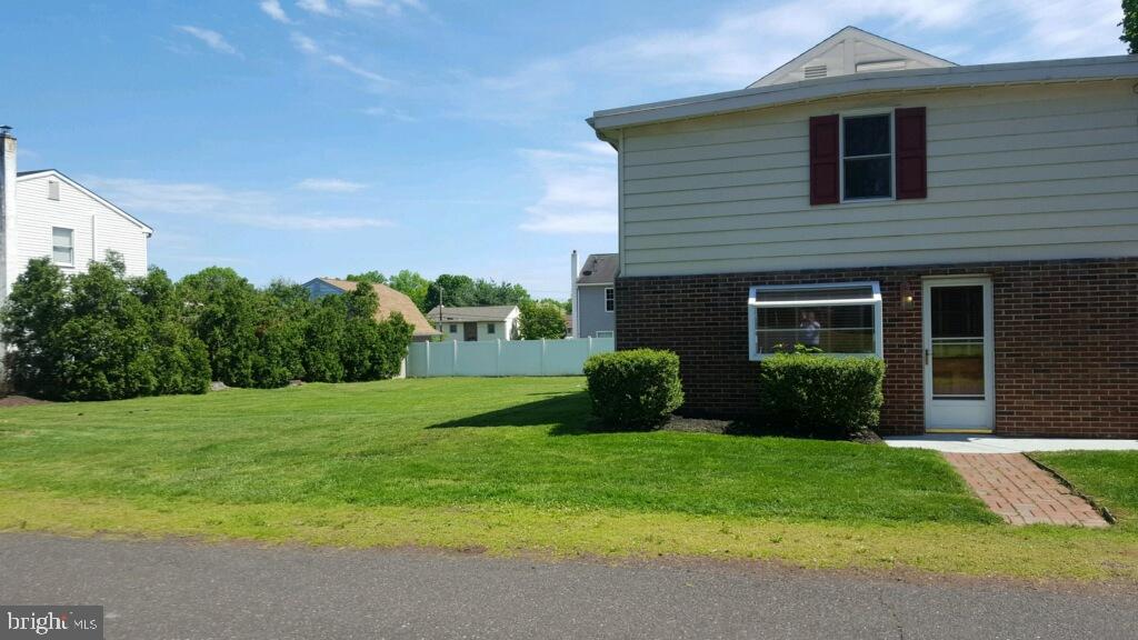 925 Ralph Avenue Langhorne, PA 19047 - Photo 5 of 27 Gallery Image 5
