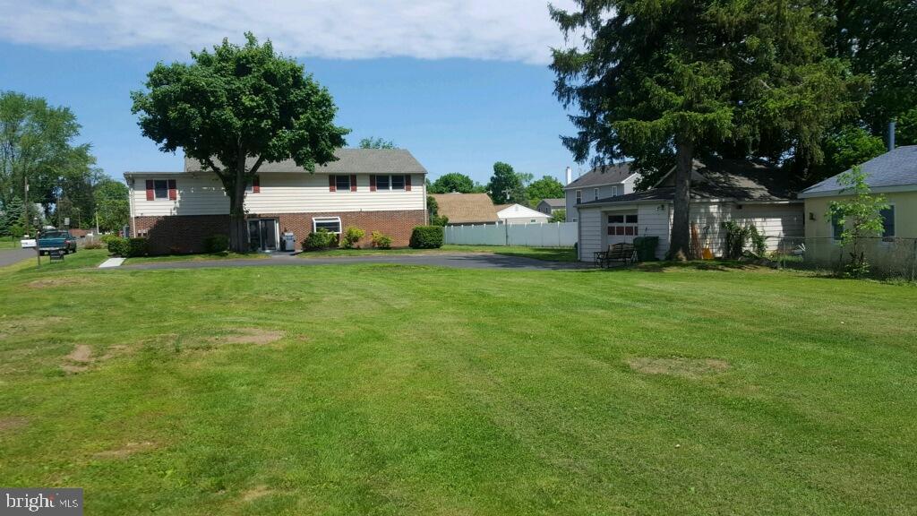 925 Ralph Avenue Langhorne, PA 19047 - Photo 7 of 27 Gallery Image 7
