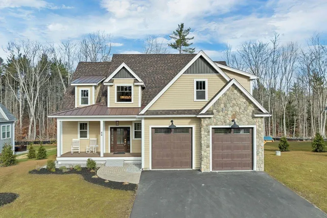 $899,900 | 44 Lady Walsingham Way, Laconia, NH 03246