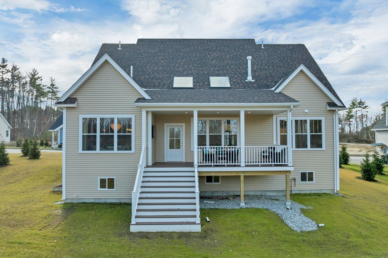 44 Lady Walsingham Way Laconia, NH 03246 - Photo 6 of 56