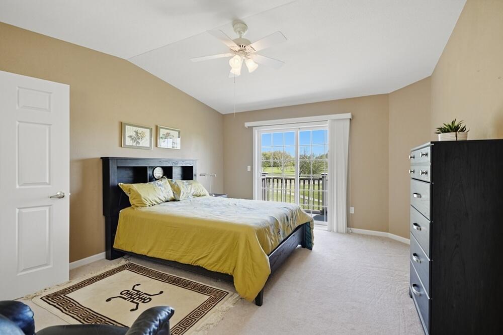 N16W26512 Golf View Lane, Unit E Pewaukee, WI 53072 - Photo 15 of 36 Primary Bedroom